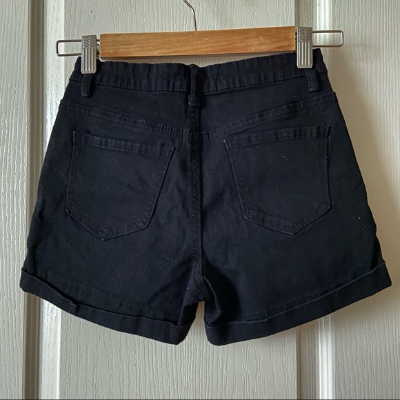 high waisted black short - Picture 4 of 8